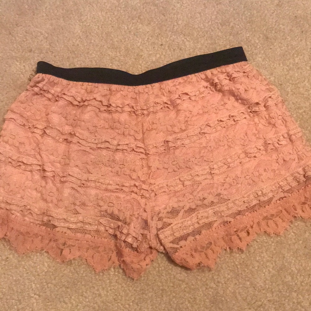 Lace shorts - Picture 2 of 3